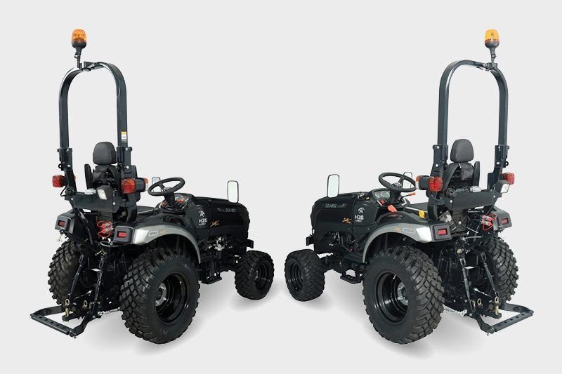 Solis 26 HST Limited Edition Schwarz 26 PS Diesel mit Allrad – Hydrostat Kleintraktor mit Mitsubishi Motor