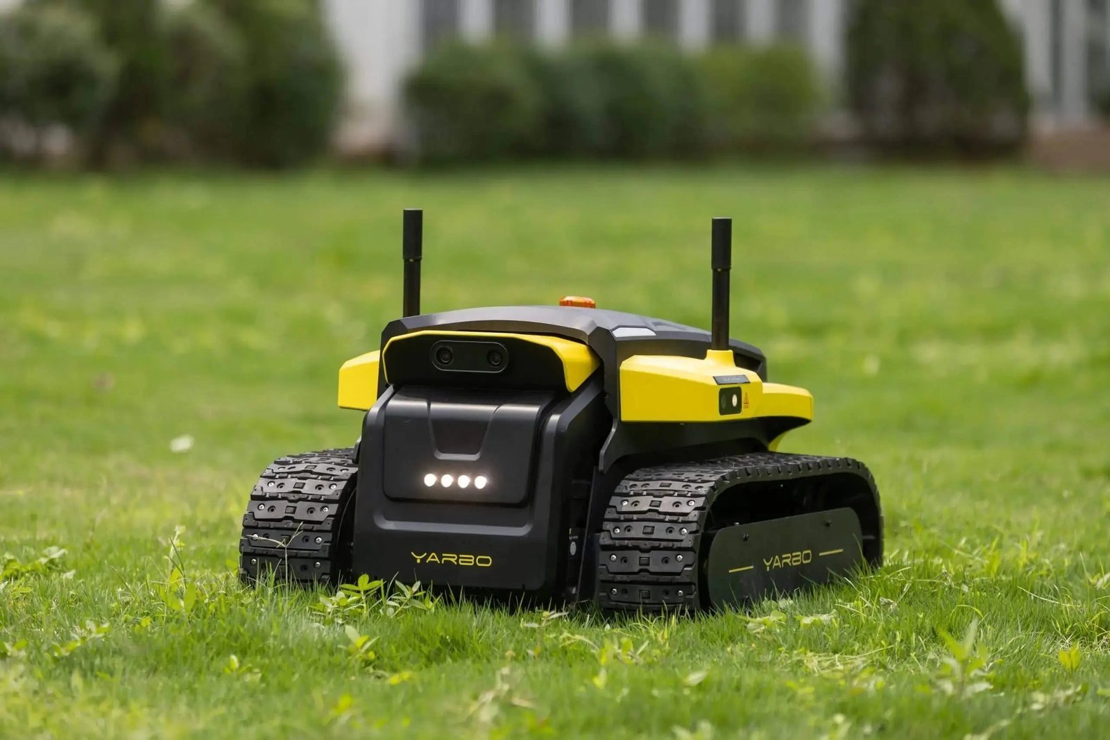 YARBO Core Steuereinheit – Basisplattform für Gartenroboter, RTK-GPS, Kettenantrieb, App-Steuerung, modular