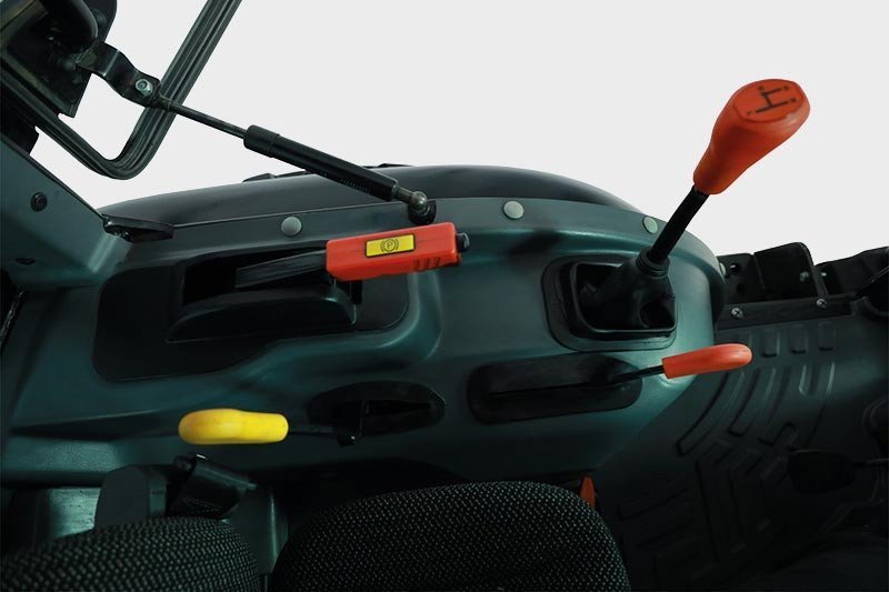 Solis 26 Kleintraktor 26 PS mit Kabine – Allrad, 9+9 Getriebe, Mitsubishi Diesel